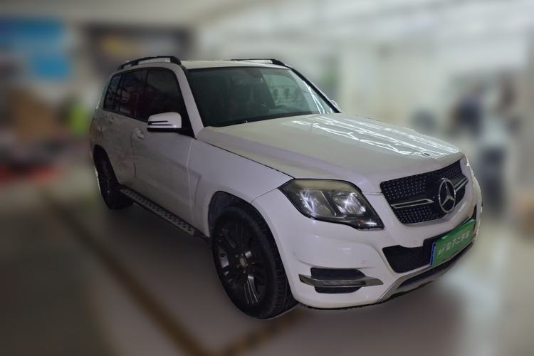 Used Mercedes-Benz GLK-Class 2013 GLK 300 4MATIC Dynamic Edition Front Right 45 Deg