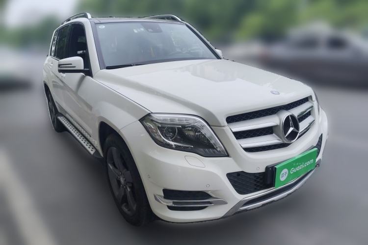 Used Mercedes-Benz GLK-Class 2013 Facelift GLK 300 4MATIC Fashion Edition Front Right 45 Deg