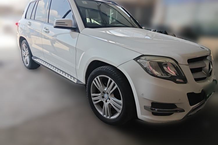 Used Mercedes-Benz GLK-Class 2013 GLK 300 4MATIC Dynamic Edition Front Right 45 Deg