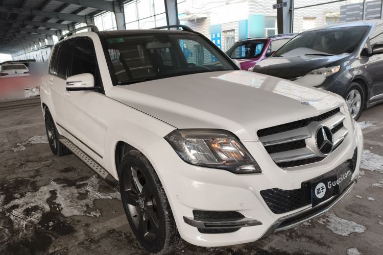 Used Mercedes-Benz GLK-Class 2013 GLK 300 4MATIC Dynamic Sunroof Model Front Right 45 Deg