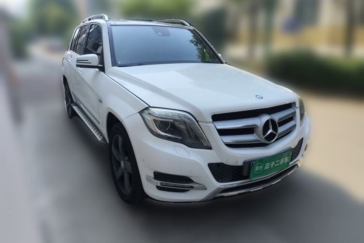 Used Mercedes-Benz GLK-Class 2013 Facelift GLK 300 4MATIC Fashion Edition Front Right 45 Deg