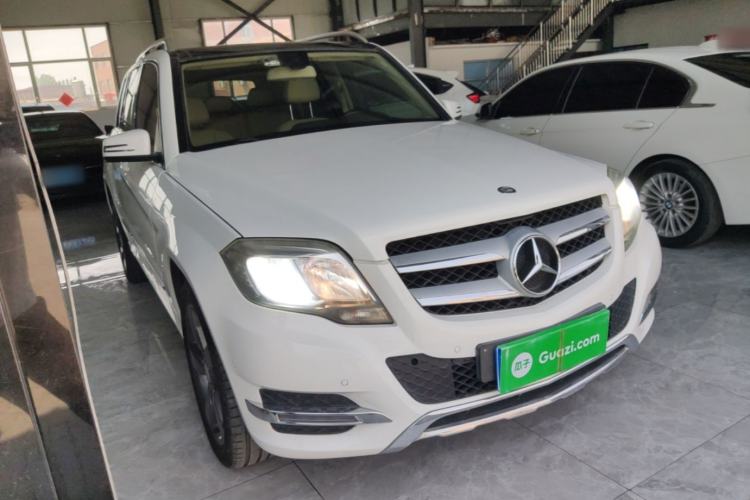 Used Mercedes-Benz GLK-Class 2013 GLK 300 4MATIC Dynamic Sunroof Model Front Right 45 Deg