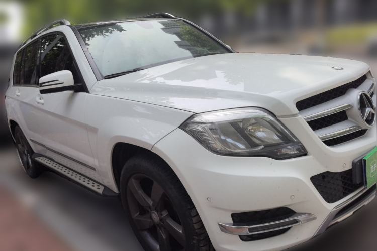 Used Mercedes-Benz GLK-Class 2013 GLK 300 4MATIC Dynamic Sunroof Model Front Right 45 Deg