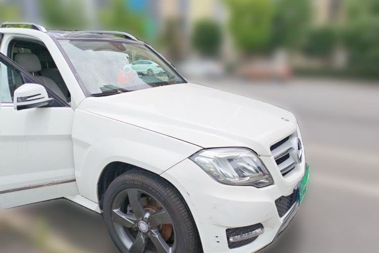 Used Mercedes-Benz GLK-Class 2013 GLK 300 4MATIC Dynamic Sunroof Model Front Right 45 Deg