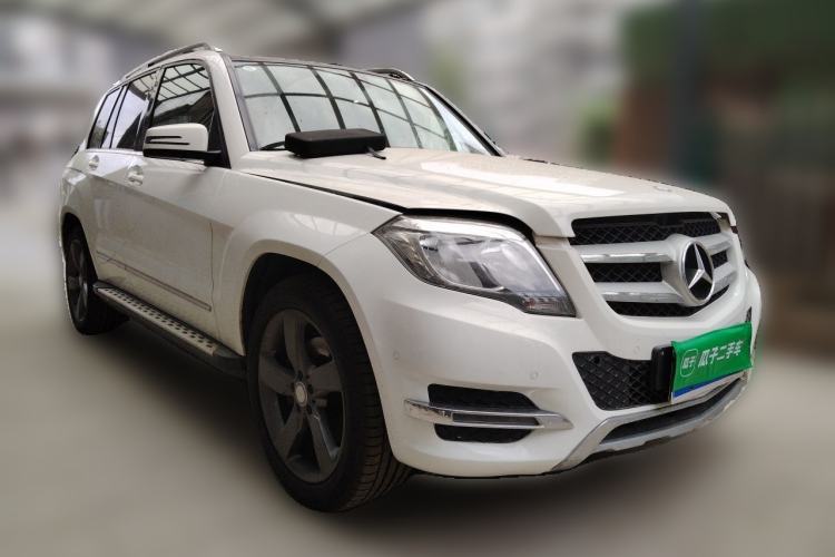 Used Mercedes-Benz GLK-Class 2013 GLK 300 4MATIC Dynamic Sunroof Model Front Right 45 Deg
