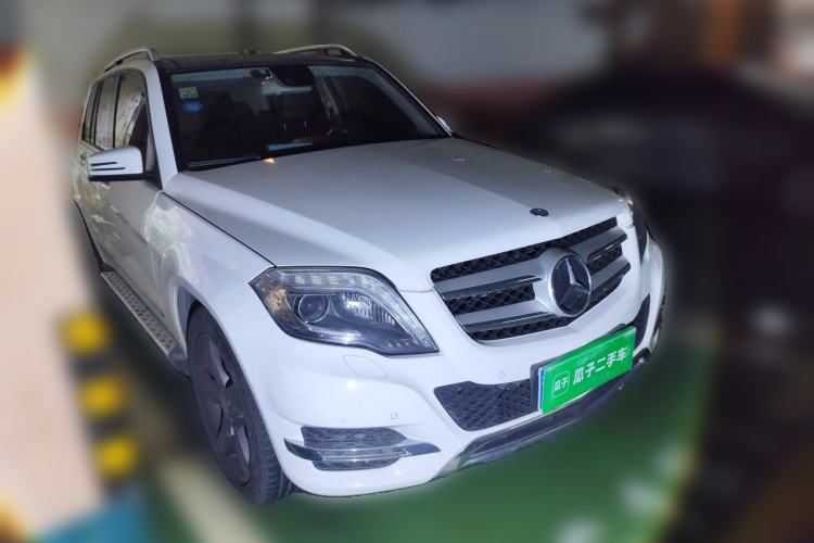 Used Mercedes-Benz GLK-Class 2013 Facelift GLK 300 4MATIC Fashion Edition Front Right 45 Deg