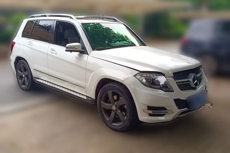 Used Mercedes-Benz GLK-Class 2013 Facelift GLK 300 4MATIC Fashion Edition Front Right 45 Deg