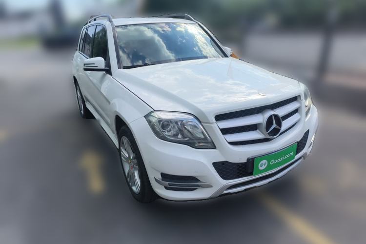 Used Mercedes-Benz GLK-Class 2013 GLK 300 4MATIC Fashion Model Front Right 45 Deg