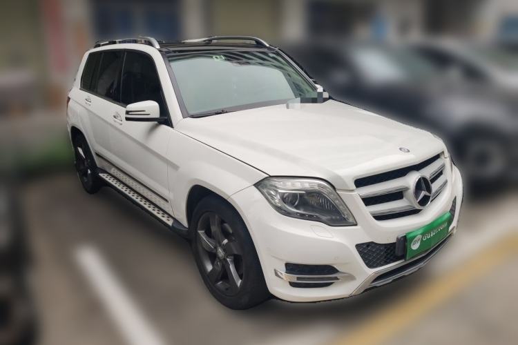 Used Mercedes-Benz GLK-Class 2013 Facelift GLK 300 4MATIC Fashion Edition Front Right 45 Deg