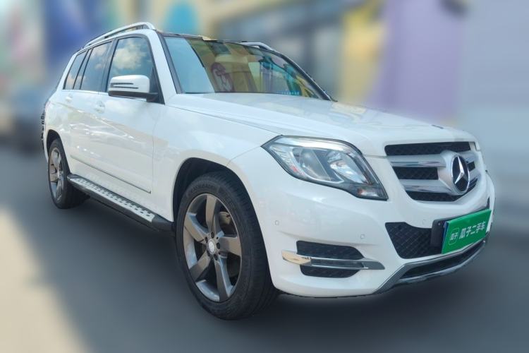 Used Mercedes-Benz GLK-Class 2013 GLK 300 4MATIC Dynamic Sunroof Model Front Right 45 Deg