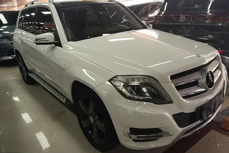 Used Mercedes-Benz GLK-Class 2013 Facelift GLK 300 4MATIC Fashion Edition Front Right 45 Deg