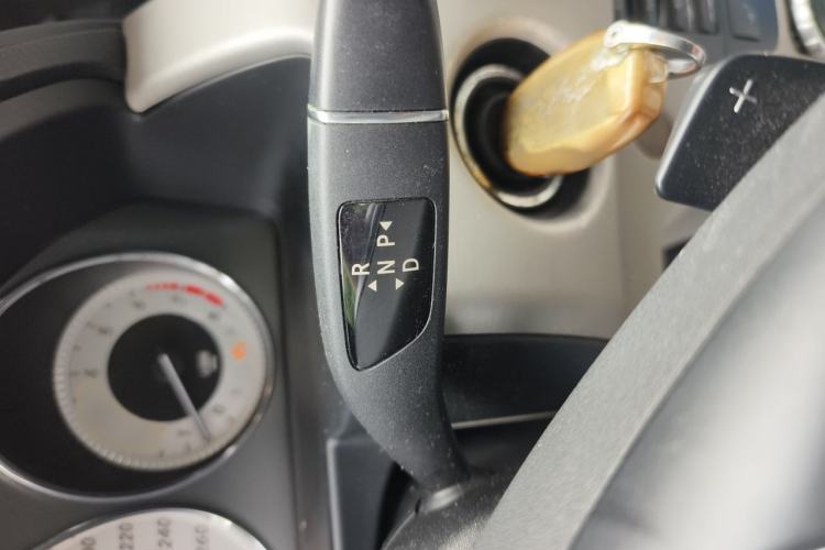 Used Mercedes-Benz GLK-Class 2013 GLK 300 4MATIC Dynamic Sunroof Model Gear Lever