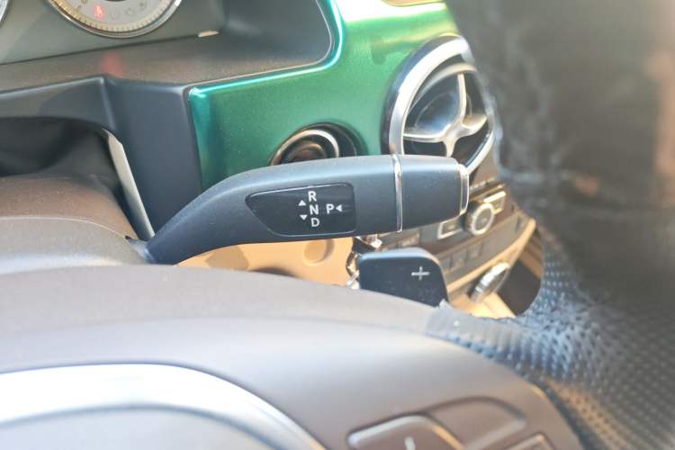 Used Mercedes-Benz GLK-Class 2013 GLK 300 4MATIC Dynamic Sunroof Model Gear Lever