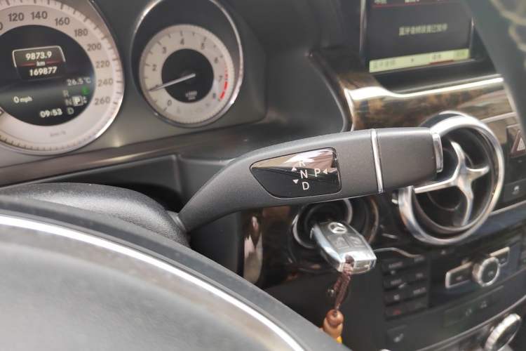 Used Mercedes-Benz GLK-Class 2013 GLK 300 4MATIC Dynamic Sunroof Model Gear Lever