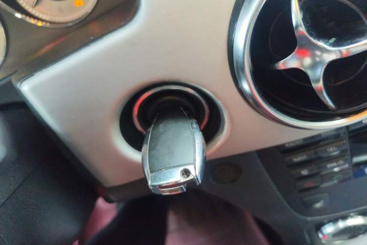 Used Mercedes-Benz GLK-Class 2013 GLK 300 4MATIC Fashion Model Gear Lever
