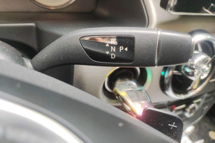 Used Mercedes-Benz GLK-Class 2013 GLK 300 4MATIC Dynamic Sunroof Model Gear Lever