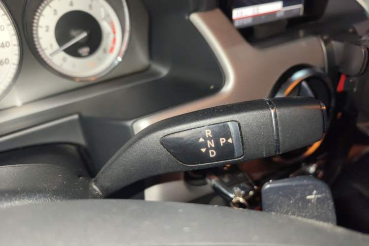 Used Mercedes-Benz GLK-Class 2013 GLK 300 4MATIC Fashion Model Gear Lever