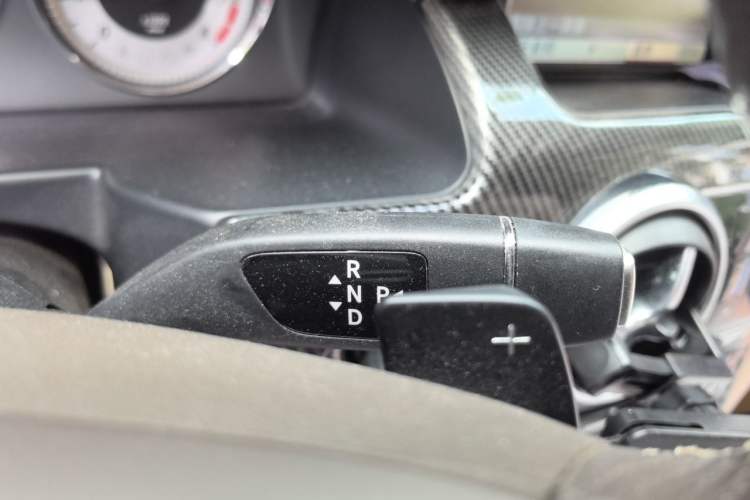 Used Mercedes-Benz GLK-Class 2013 GLK 300 4MATIC Dynamic Sunroof Model Gear Lever