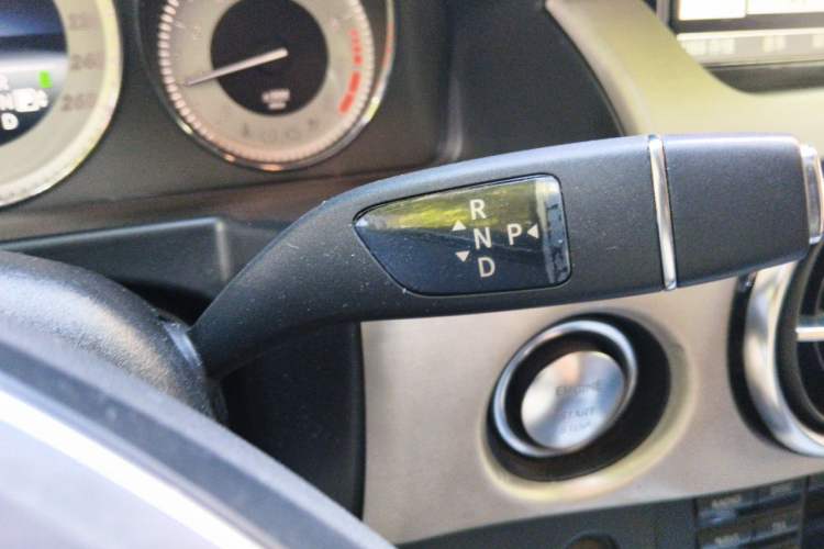 Used Mercedes-Benz GLK-Class 2013 GLK 300 4MATIC Luxury Model Gear Lever