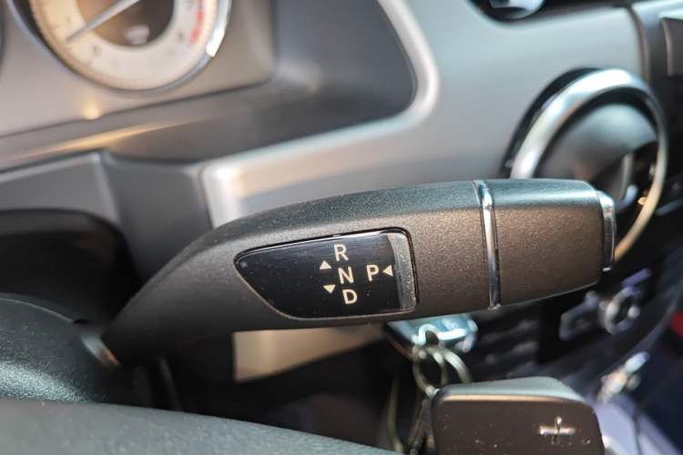 Used Mercedes-Benz GLK-Class 2013 GLK 300 4MATIC Fashion Model Gear Lever