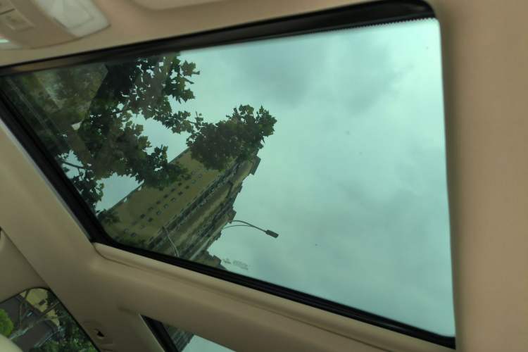 Used Mercedes-Benz GLK-Class 2013 GLK 300 4MATIC Dynamic Sunroof Model Headliner