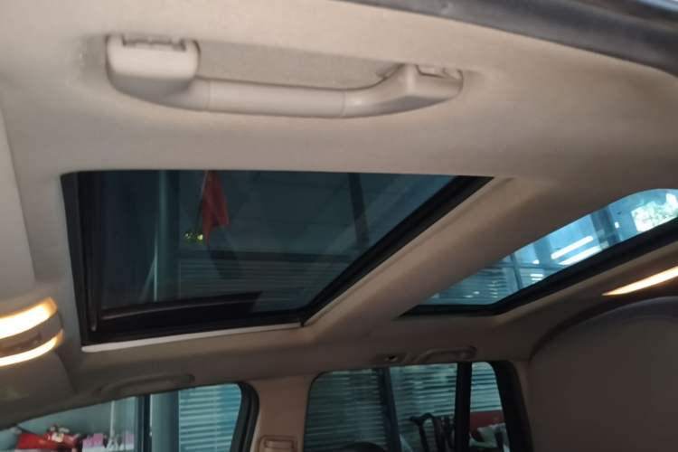 Used Mercedes-Benz GLK-Class 2013 Facelift GLK 300 4MATIC Fashion Edition Headliner