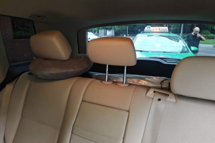 Used Mercedes-Benz GLK-Class 2013 GLK 300 4MATIC Dynamic Sunroof Model Headliner