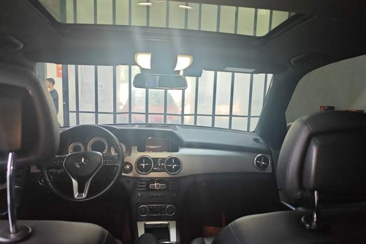 Used Mercedes-Benz GLK-Class 2013 Facelift GLK 300 4MATIC Fashion Edition Headliner
