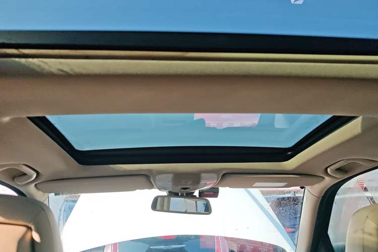 Used Mercedes-Benz GLK-Class 2013 GLK 300 4MATIC Dynamic Sunroof Model Headliner