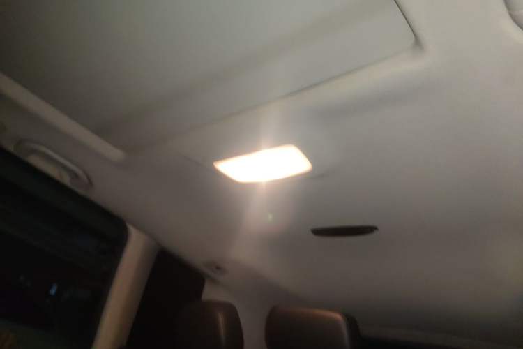 Used Mercedes-Benz GLK-Class 2013 GLK 300 4MATIC Dynamic Edition Headliner