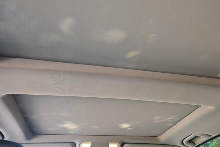 Used Mercedes-Benz GLK-Class 2013 Facelift GLK 300 4MATIC Luxury Edition Headliner