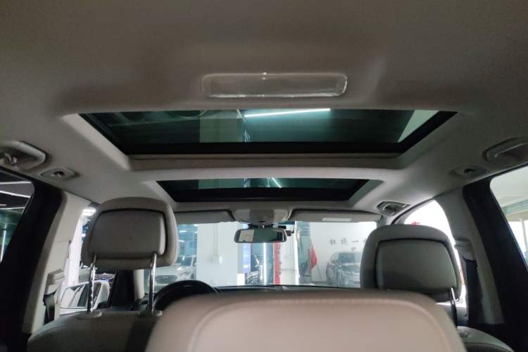 Used Mercedes-Benz GLK-Class 2013 GLK 300 4MATIC Dynamic Sunroof Model Headliner