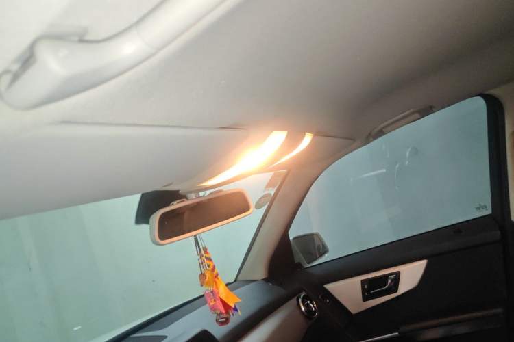 Used Mercedes-Benz GLK-Class 2013 GLK 300 4MATIC Dynamic Edition Headliner