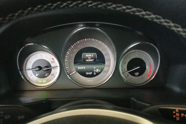 Used Mercedes-Benz GLK-Class 2013 GLK 300 4MATIC Dynamic Sunroof Model Instrument Cluster