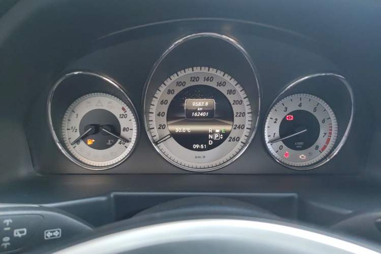 Used Mercedes-Benz GLK-Class 2013 GLK 300 4MATIC Fashion Model Instrument Cluster