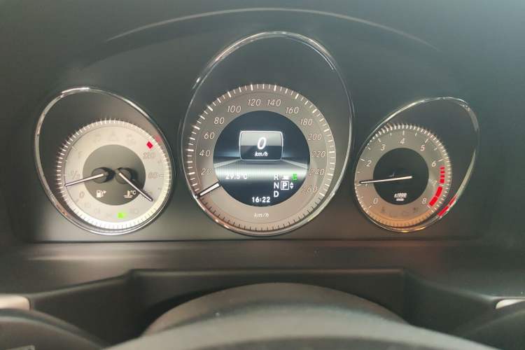 Used Mercedes-Benz GLK-Class 2013 GLK 300 4MATIC Dynamic Edition Instrument Cluster