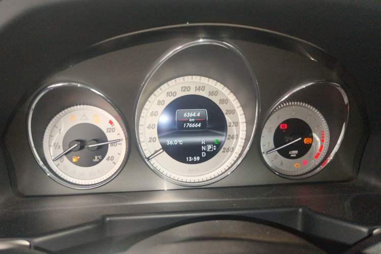 Used Mercedes-Benz GLK-Class 2013 GLK 300 4MATIC Dynamic Edition Instrument Cluster
