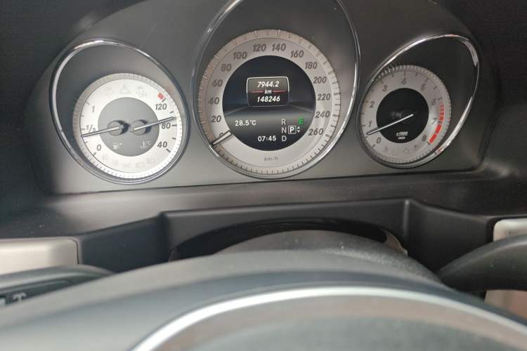 Used Mercedes-Benz GLK-Class 2013 GLK 300 4MATIC Dynamic Sunroof Model Instrument Cluster