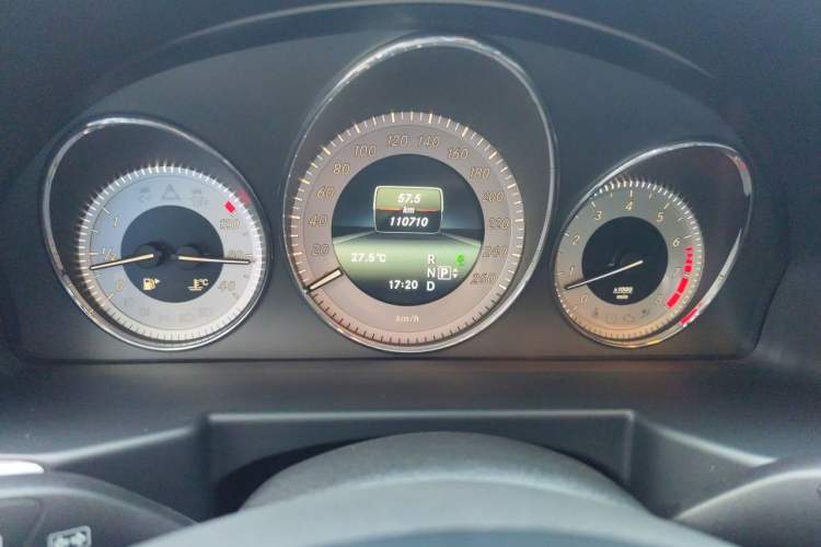 Used Mercedes-Benz GLK-Class 2013 Facelift GLK 300 4MATIC Fashion Edition Instrument Cluster
