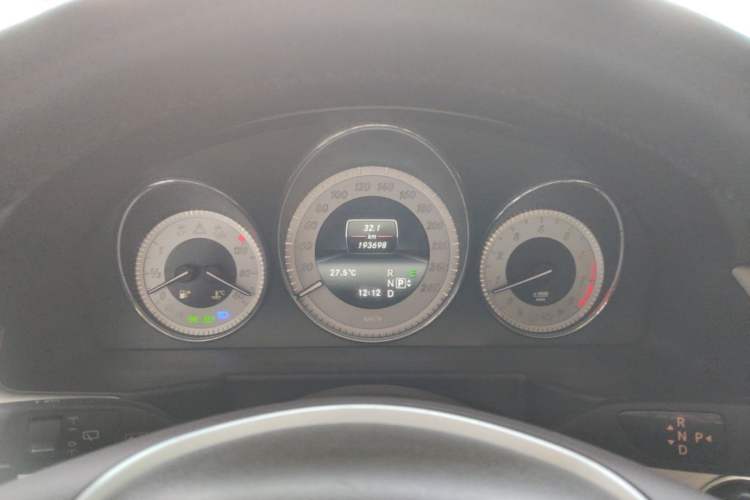Used Mercedes-Benz GLK-Class 2013 GLK 300 4MATIC Dynamic Sunroof Model Instrument Cluster