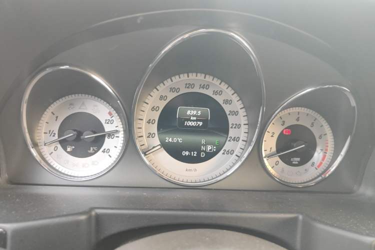 Used Mercedes-Benz GLK-Class 2013 Facelift GLK 300 4MATIC Luxury Edition Instrument Cluster