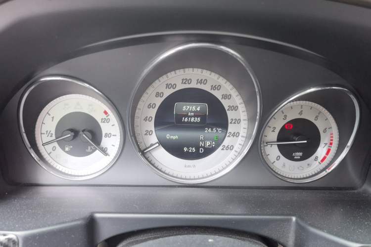 Used Mercedes-Benz GLK-Class 2013 GLK 300 4MATIC Dynamic Sunroof Model Instrument Cluster