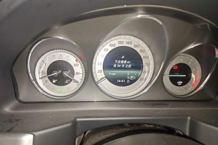 Used Mercedes-Benz GLK-Class 2013 GLK 300 4MATIC Dynamic Sunroof Model Instrument Cluster