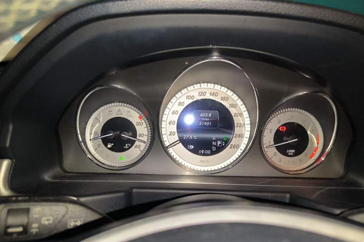 Used Mercedes-Benz GLK-Class 2013 GLK 300 4MATIC Dynamic Sunroof Model Instrument Cluster