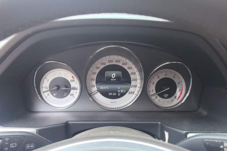 Used Mercedes-Benz GLK-Class 2013 GLK 300 4MATIC Dynamic Sunroof Model Instrument Cluster