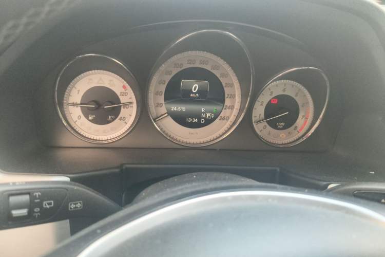 Used Mercedes-Benz GLK-Class 2013 GLK 300 4MATIC Dynamic Sunroof Model Instrument Cluster