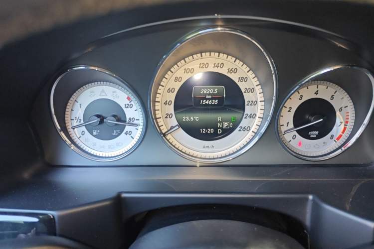 Used Mercedes-Benz GLK-Class 2013 Facelift GLK 300 4MATIC Luxury Edition Instrument Cluster