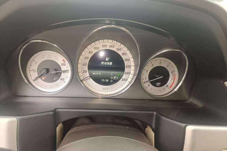 Used Mercedes-Benz GLK-Class 2013 GLK 300 4MATIC Dynamic Sunroof Model Instrument Cluster