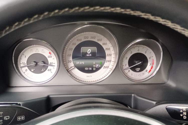 Used Mercedes-Benz GLK-Class 2013 Facelift GLK 300 4MATIC Fashion Edition Instrument Cluster