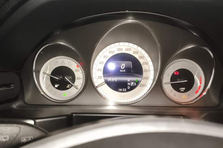 Used Mercedes-Benz GLK-Class 2013 GLK 300 4MATIC Fashion Model Instrument Cluster